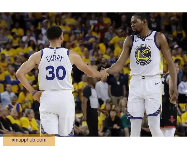 里弗斯盛赞库里颠覆时代地位杜兰特詹姆斯仍主宰联盟格局